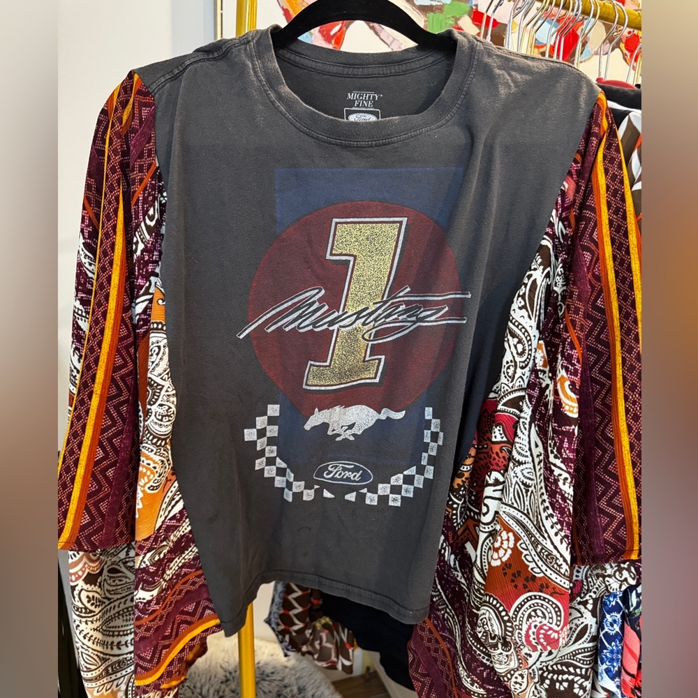 Mustang Upcycled Tshirt